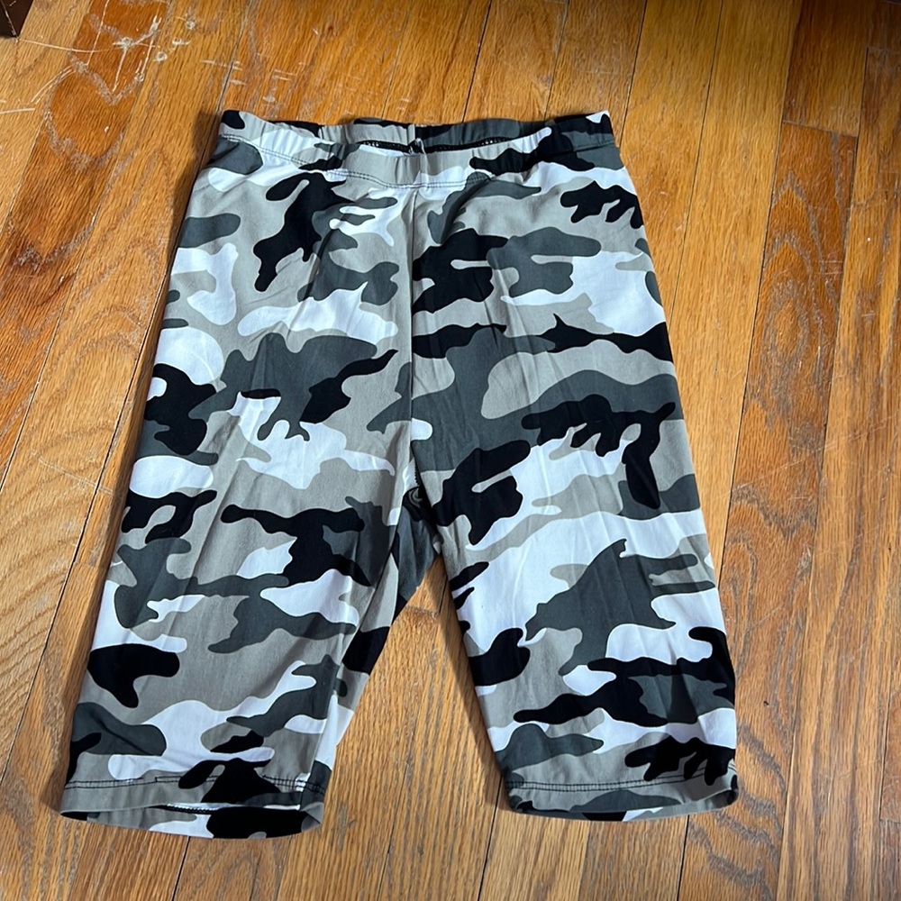 Womens Army Biker Shorts